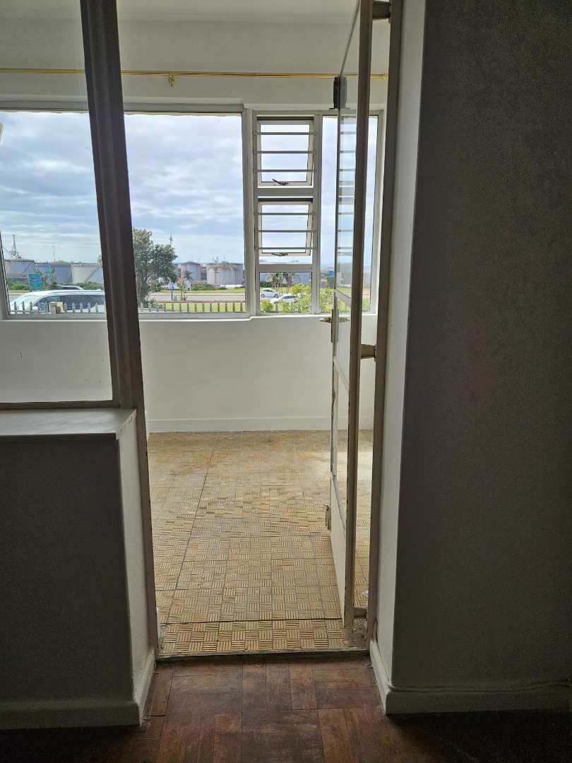 To Let 2 Bedroom Property for Rent in Humewood Eastern Cape
